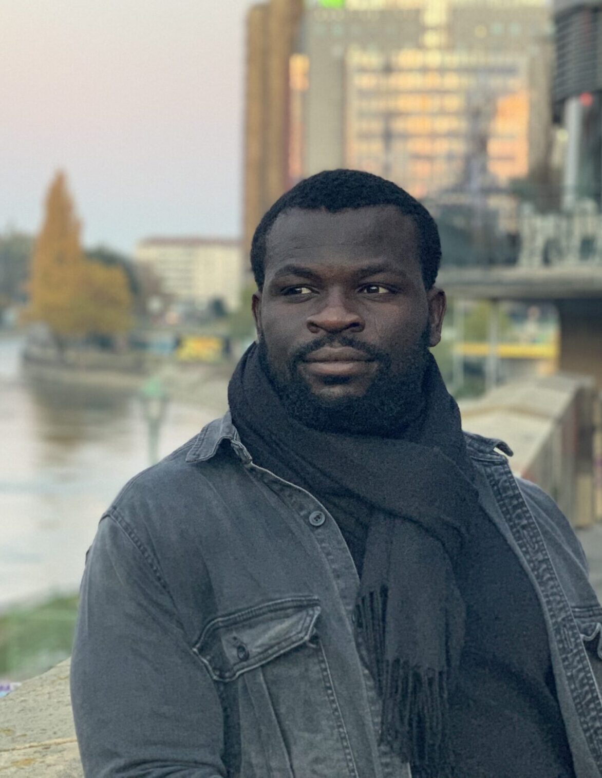 8828FA04-2BAA-4821-AA24-FB0AA3F19FEB